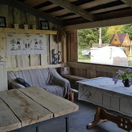 Aadniel's Holiday Village Aula