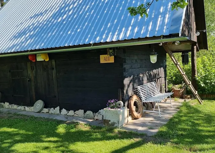 Aadniel's Village Aula