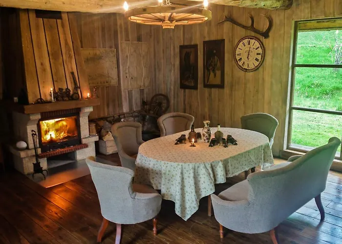 Aadniel's Village Aula